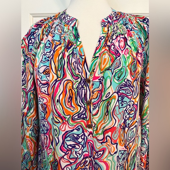 Lilly Pulitzer Silk Elsa Blouse RARE What A Catch Swirly
Fish Print Size Medium - Picture 4 of 7